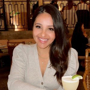 Meet your Posher, Jalee